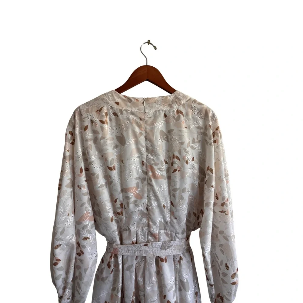 En Saison Womens Leaf Print Eyelet Mini Dress‎ Cream Tan V-Neck Belted Size M